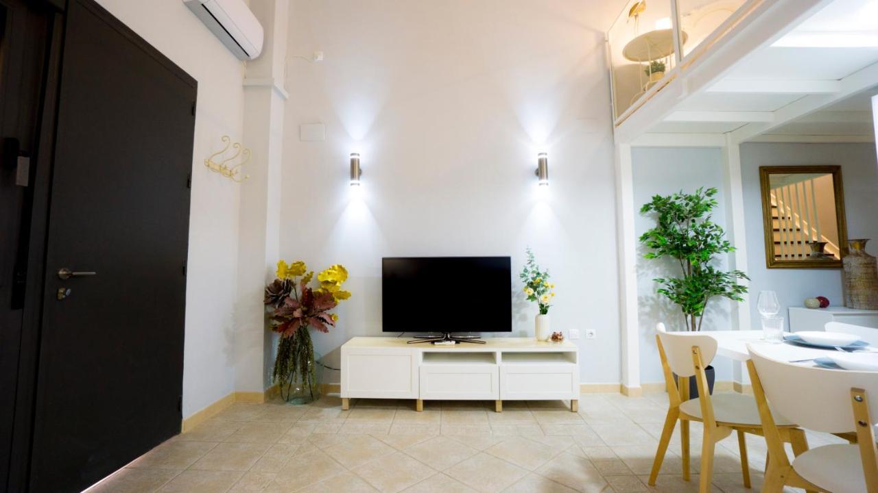 Rentalsevilla Escuelas Pias Luaran gambar