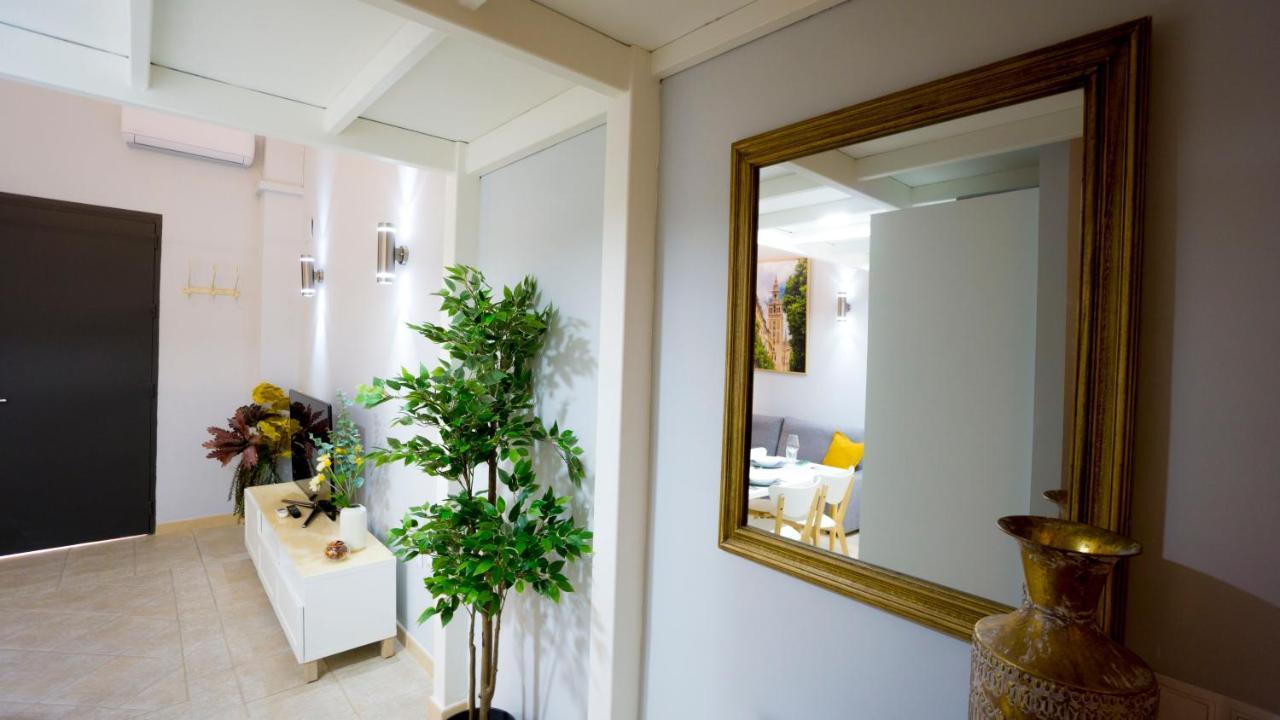 Rentalsevilla Escuelas Pias Luaran gambar